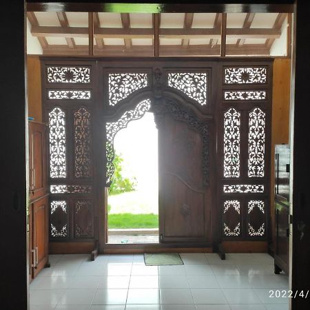 Kelana 2 Nice Homestay Semarang Esterno foto