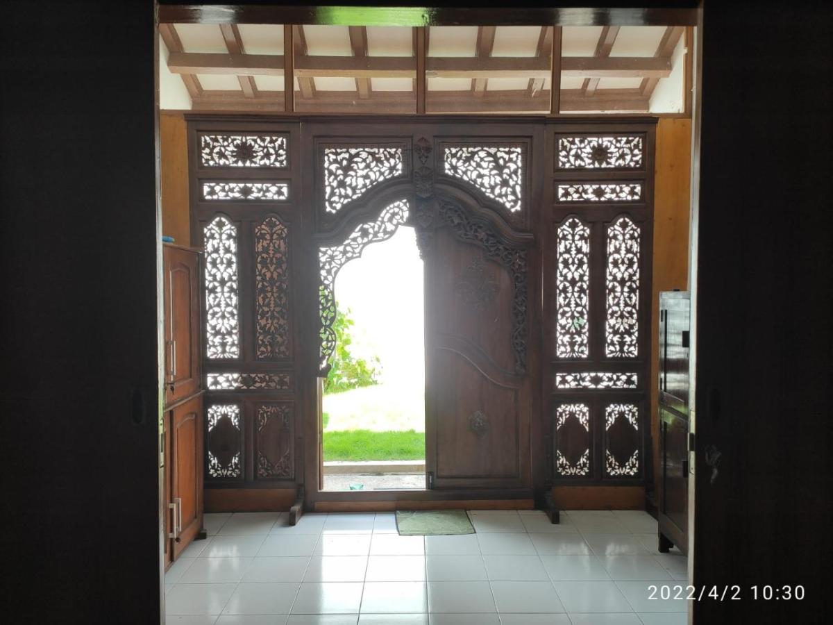Kelana 2 Nice Homestay Semarang Esterno foto